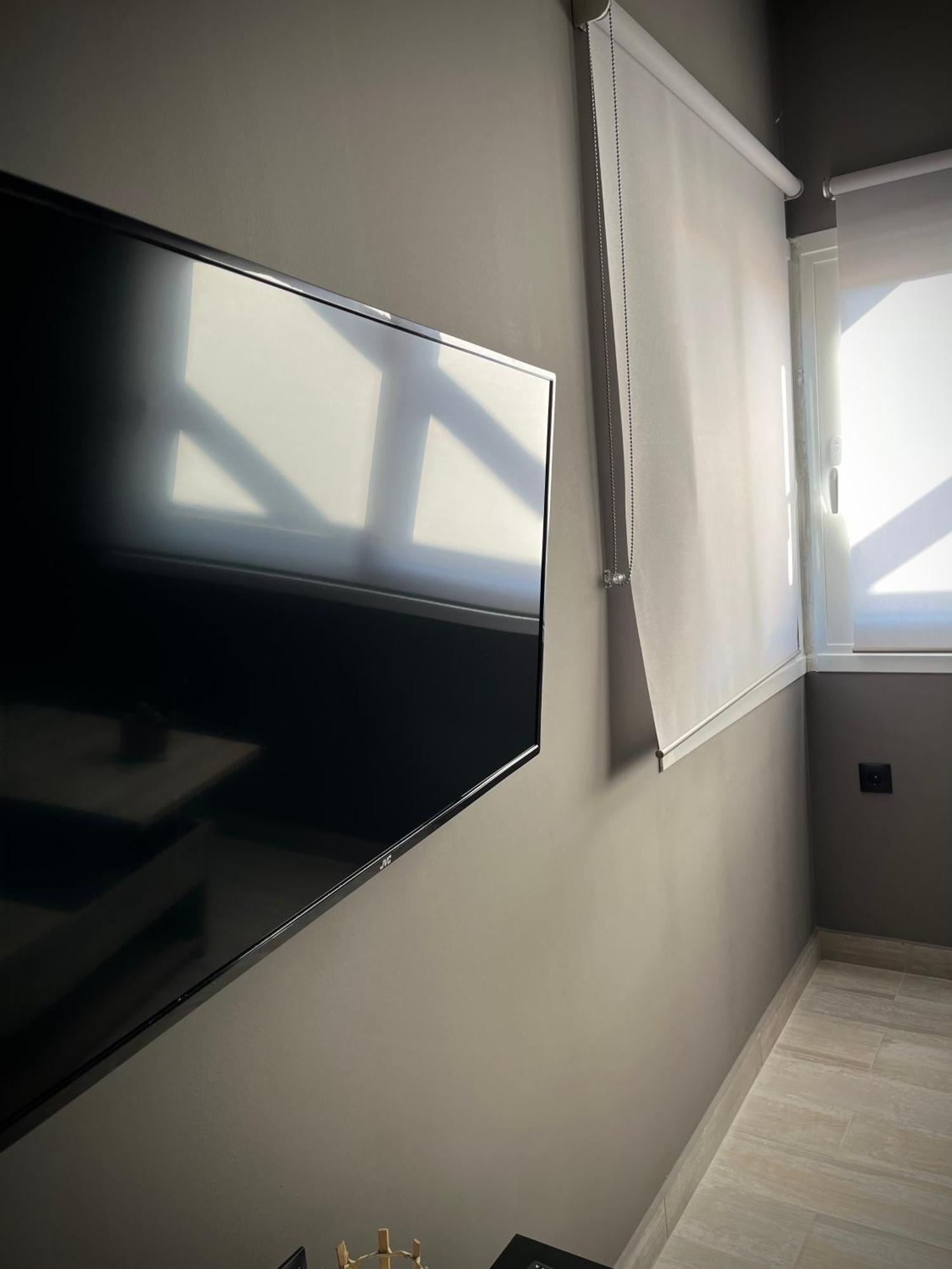 Joannas Airport Luxury Apartmán *